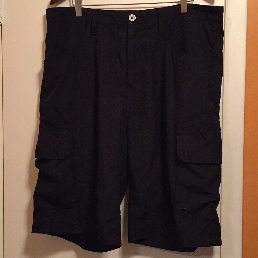Oakley black shorts